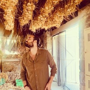 Meet your Posher, Adabis